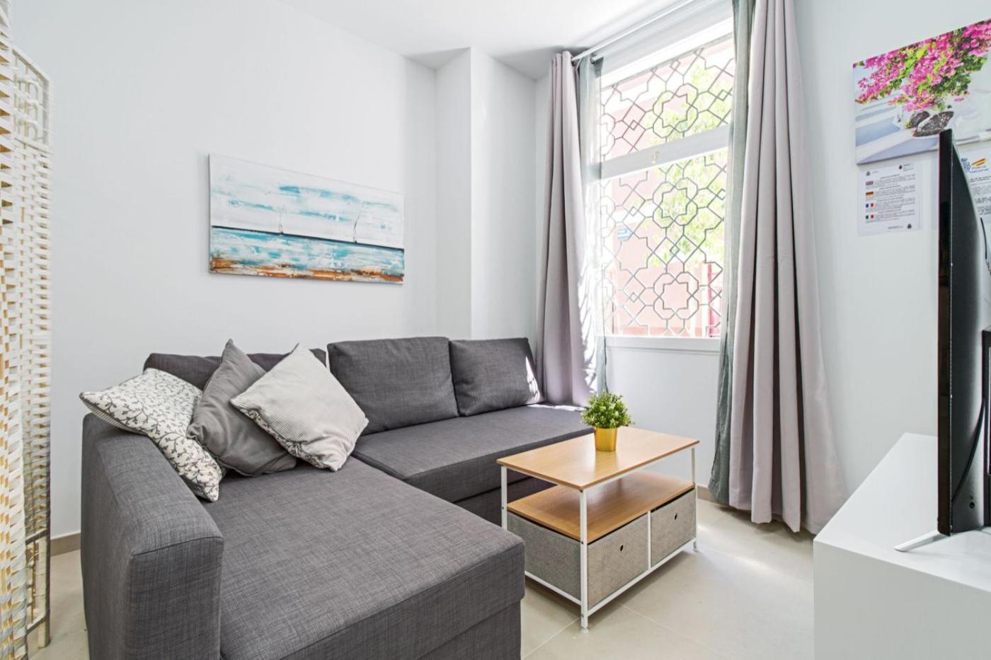 Estudio En Centro Noblejas Apartment